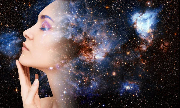 Nel corpo della donna, un universo a 360°: Tantra, ascolto e trasformazione. Dolore Pelvico. Insonnia. Menopausa. Ciclo Mestruale. Vita Intima di Coppia